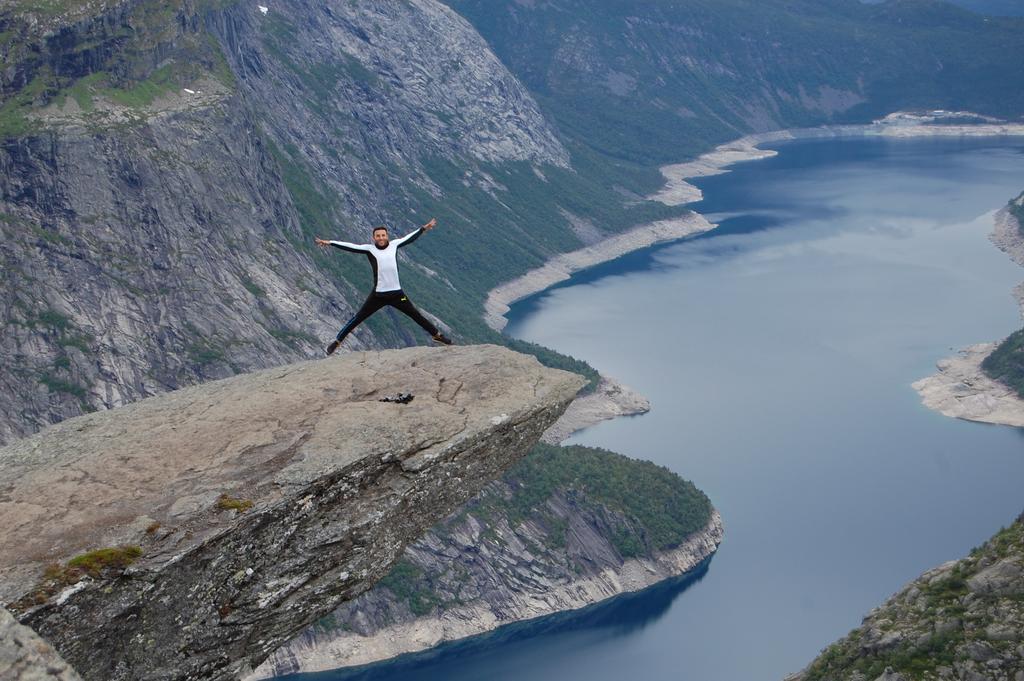 Trolltunga Studios ออดดา ภายนอก รูปภาพ